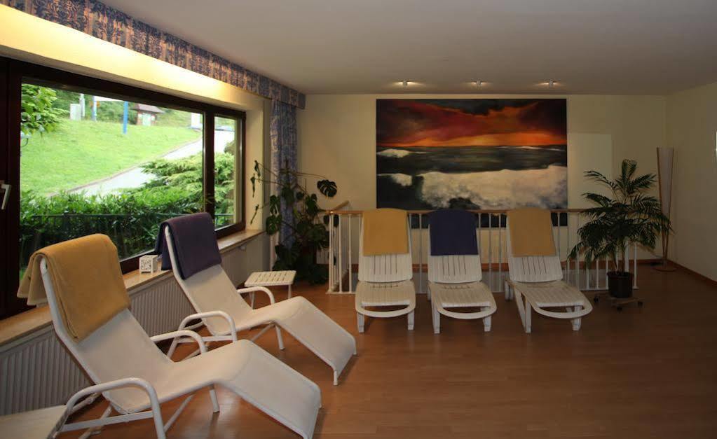 Flair Hotel Hochspessart Heigenbruecken Buitenkant foto