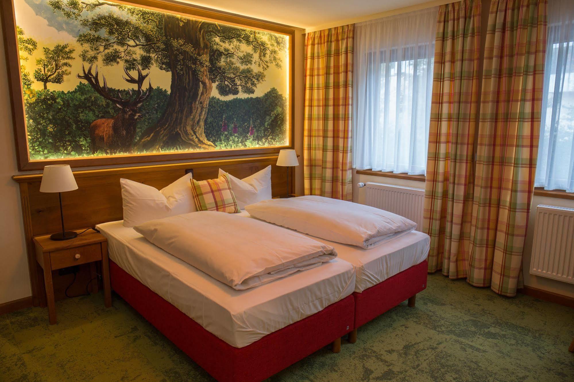 Flair Hotel Hochspessart Heigenbruecken Buitenkant foto