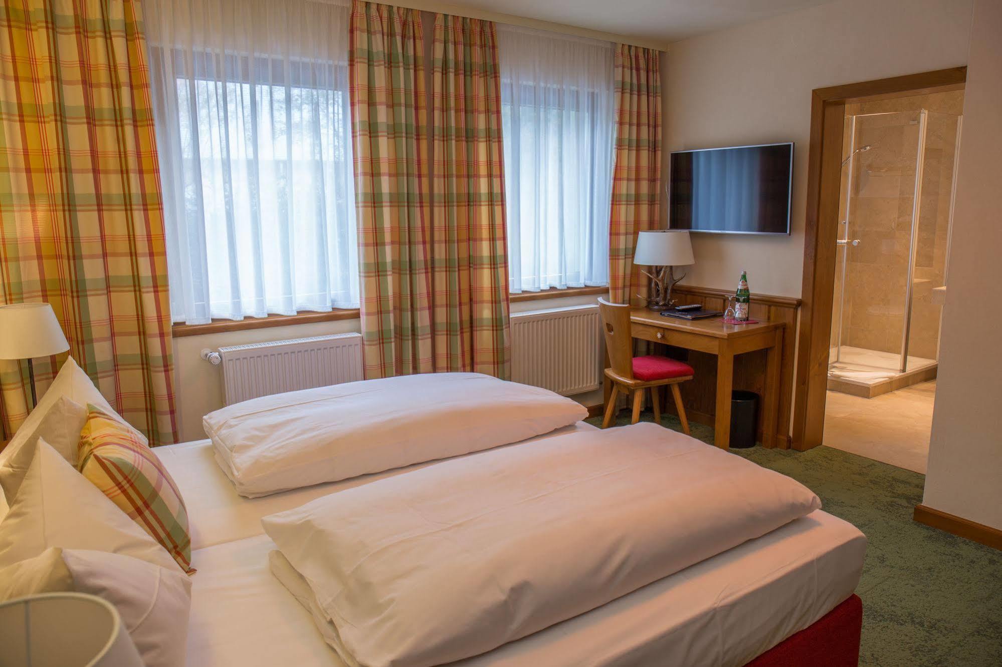 Flair Hotel Hochspessart Heigenbruecken Buitenkant foto