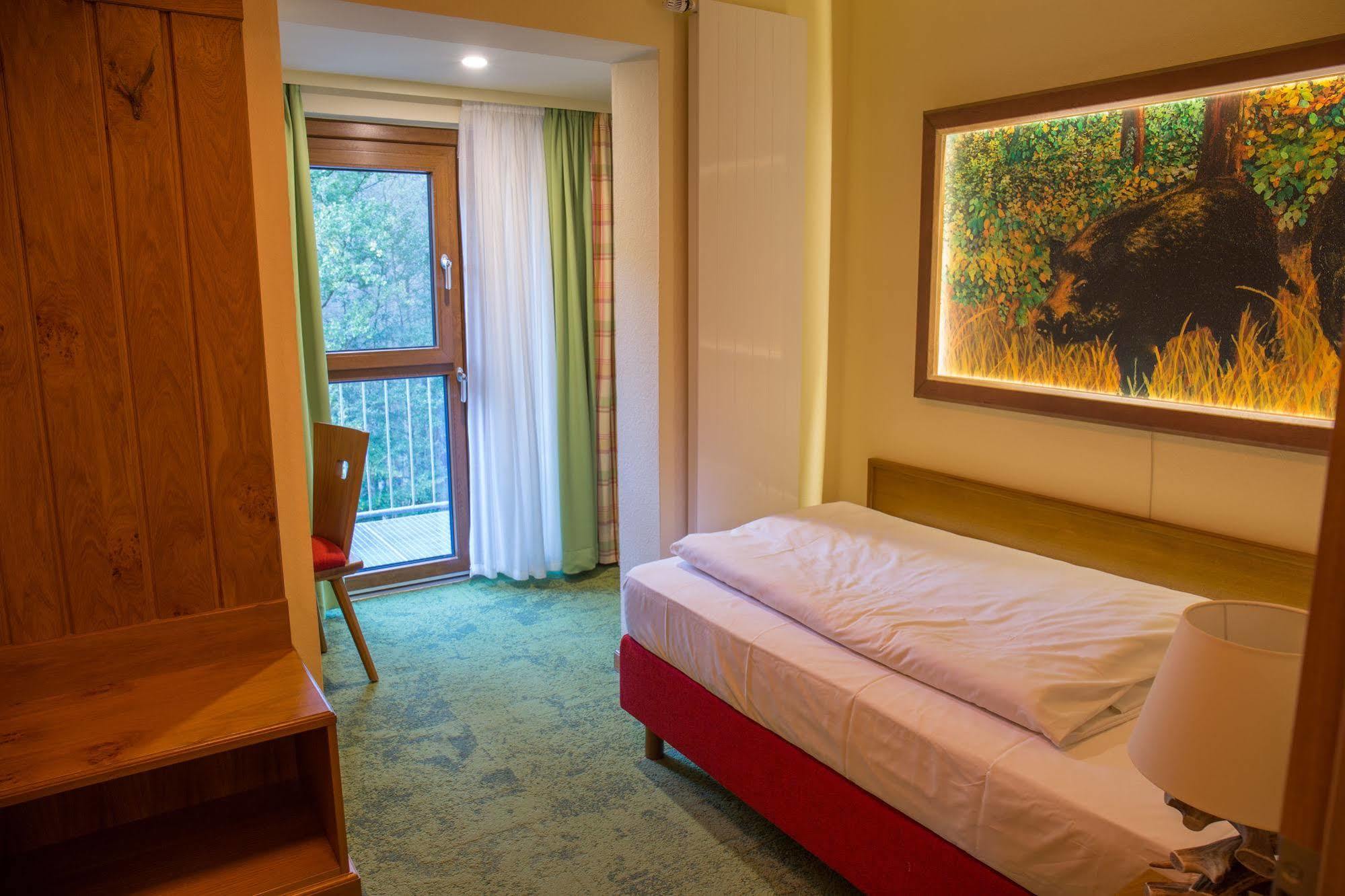 Flair Hotel Hochspessart Heigenbruecken Buitenkant foto